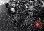 Standbild Santa Claus in New York Parade New York City USA, 1961, aus Sekunde 16 historischem Filmmaterial Videoclip 65675034496