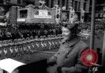 Standbild Santa Claus in New York Parade New York City USA, 1961, aus Sekunde 24 historischem Filmmaterial Videoclip 65675034496