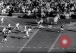 Standbild Ohio State gegen University of Michigan College Football Ann Arbor Michigan USA, 1961, aus Sekunde 43 historischem Filmmaterial Videoclip 65675034497