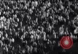 Standbild Ohio State gegen University of Michigan College Football Ann Arbor Michigan USA, 1961, aus Sekunde 54 historischem Filmmaterial Videoclip 65675034497