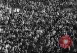Standbild Ohio State gegen University of Michigan College Football Ann Arbor Michigan USA, 1961, aus Sekunde 57 historischem Filmmaterial Videoclip 65675034497