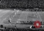 Standbild American Football New Brunswick New Jersey USA, 1961, aus Sekunde 6 historischem Filmmaterial Videoclip 65675034498