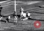 Standbild American Football New Brunswick New Jersey USA, 1961, aus Sekunde 20 historischem Filmmaterial Videoclip 65675034498