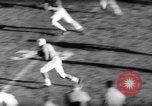 Standbild American Football New Brunswick New Jersey USA, 1961, aus Sekunde 29 historischem Filmmaterial Videoclip 65675034498