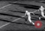 Standbild American Football New Brunswick New Jersey USA, 1961, aus Sekunde 31 historischem Filmmaterial Videoclip 65675034498