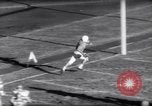 Standbild American Football New Brunswick New Jersey USA, 1961, aus Sekunde 35 historischem Filmmaterial Videoclip 65675034498