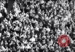 Standbild American Football New Brunswick New Jersey USA, 1961, aus Sekunde 37 historischem Filmmaterial Videoclip 65675034498