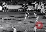 Standbild American Football New Brunswick New Jersey USA, 1961, aus Sekunde 46 historischem Filmmaterial Videoclip 65675034498