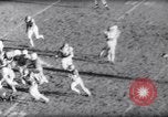 Standbild American Football New Brunswick New Jersey USA, 1961, aus Sekunde 52 historischem Filmmaterial Videoclip 65675034498