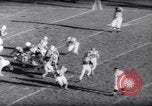 Standbild American Football New Brunswick New Jersey USA, 1961, aus Sekunde 58 historischem Filmmaterial Videoclip 65675034498