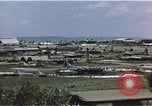 Standbild B-29s Betrieb von Marianen Marianen, 1945, aus Sekunde 4 historischem Filmmaterial Videoclip 65675034500