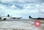 Standbild B-29s Betrieb von Marianen Marianen, 1945, aus Sekunde 11 historischem Filmmaterial Videoclip 65675034500