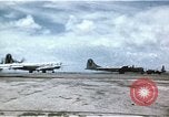 Standbild B-29s Betrieb von Marianen Marianen, 1945, aus Sekunde 12 historischem Filmmaterial Videoclip 65675034500