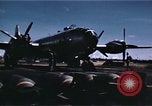 Standbild B-29s Betrieb von Marianen Marianen, 1945, aus Sekunde 55 historischem Filmmaterial Videoclip 65675034500