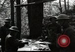 Standbild 42 Division encampment Ersten Weltkrieg Baccarat Frankreich, 1918, aus Sekunde 1 historischem Filmmaterial Videoclip 65675034505