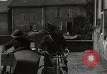 Standbild 42 Division encampment Ersten Weltkrieg Baccarat Frankreich, 1918, aus Sekunde 15 historischem Filmmaterial Videoclip 65675034505