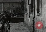 Standbild 42 Division encampment Ersten Weltkrieg Baccarat Frankreich, 1918, aus Sekunde 20 historischem Filmmaterial Videoclip 65675034505