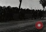 Standbild US Army 42nd Infantry Division und Tank Ersten Weltkrieg Saint Mihiel Frankreich, 1918, aus Sekunde 47 historischem Filmmaterial Videoclip 65675034506