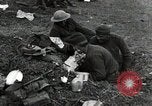 Image US Army 42e Division des soldats en Première Guerre Mondiale Mihiel  Saint France, 1918, de la seconde 28 séquences d'archives historiques vidéo 65675034507