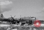 Immagine di Croce Rossa Tinian Island Isole Marianne, 1945, secondo 5 filmato di repertorio 65675034515