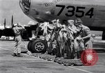 Standbild B-29 "Dave's Dream" Roswell New Mexico USA, 1946, aus Sekunde 44 historischem Filmmaterial Videoclip 65675034519