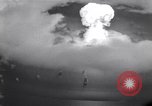Standbild Operation Crossroads Bikini Atoll Marshall Inseln, 1946, aus Sekunde 15 historischem Filmmaterial Videoclip 65675034531