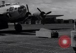 Standbild B-17 Drohnen Eniwetak Atoll Marshall Islands, 1946, aus Sekunde 35 historischem Filmmaterial Videoclip 65675034534