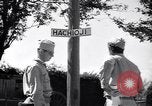 Standbild US Soldaten in Japan Hachioji Japan, 1945, aus Sekunde 15 historischem Filmmaterial Videoclip 65675034536