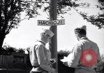 Standbild US Soldaten in Japan Hachioji Japan, 1945, aus Sekunde 18 historischem Filmmaterial Videoclip 65675034536