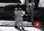 Standbild US Soldaten in Japan Hachioji Japan, 1945, aus Sekunde 37 historischem Filmmaterial Videoclip 65675034536