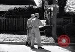 Standbild US Soldaten in Japan Hachioji Japan, 1945, aus Sekunde 38 historischem Filmmaterial Videoclip 65675034536