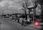Standbild US Soldaten in Japan Hachioji Japan, 1945, aus Sekunde 47 historischem Filmmaterial Videoclip 65675034536