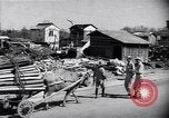 Standbild Mensch mit seinem Bullock Warenkorb Hachioji Japan, 1945, aus Sekunde 10 historischem Filmmaterial Videoclip 65675034537