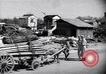 Standbild Mensch mit seinem Bullock Warenkorb Hachioji Japan, 1945, aus Sekunde 11 historischem Filmmaterial Videoclip 65675034537