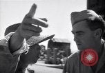 Standbild Mensch mit seinem Bullock Warenkorb Hachioji Japan, 1945, aus Sekunde 45 historischem Filmmaterial Videoclip 65675034537