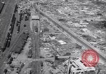 Immagine di Vedute aeree di guerra la distruzione di Tokyo Tokyo Giappone, 1945, secondo 4 filmato di repertorio 65675034540