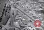 Immagine di Vedute aeree di guerra la distruzione di Tokyo Tokyo Giappone, 1945, secondo 5 filmato di repertorio 65675034540