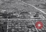 Immagine di Vedute aeree di guerra la distruzione di Tokyo Tokyo Giappone, 1945, secondo 56 filmato di repertorio 65675034540