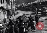 Immagine di Civili giapponesi Chichibu Honshu Giappone, 1945, secondo 38 filmato di repertorio 65675034544