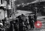 Immagine di Civili giapponesi Chichibu Honshu Giappone, 1945, secondo 39 filmato di repertorio 65675034544