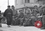 Standbild 32 Division Sasebo Japan, 1945, aus Sekunde 26 historischem Filmmaterial Videoclip 65675034562