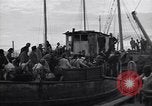 Standbild Japanisch Rückkehr Fukuoka Japan, 1945, aus Sekunde 3 historischem Filmmaterial Videoclip 65675034563