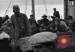 Standbild Japanisch Rückkehr Fukuoka Japan, 1945, aus Sekunde 19 historischem Filmmaterial Videoclip 65675034563