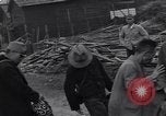 Standbild Japanisch Rückkehr Fukuoka Japan, 1945, aus Sekunde 29 historischem Filmmaterial Videoclip 65675034563