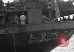 Standbild Japanisch Rückkehr Fukuoka Japan, 1945, aus Sekunde 37 historischem Filmmaterial Videoclip 65675034564