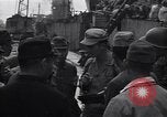 Standbild Japanisch Rückkehr Fukuoka Japan, 1945, aus Sekunde 42 historischem Filmmaterial Videoclip 65675034564