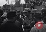 Standbild Japanisch Rückkehr Fukuoka Japan, 1945, aus Sekunde 45 historischem Filmmaterial Videoclip 65675034564