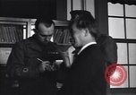 Standbild atomic Labor Kyoto Japan, 1945, aus Sekunde 53 historischem Filmmaterial Videoclip 65675034567