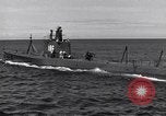 Standbild SS-186 U-Boot Pearl Harbor Hawaii USA, 1942, aus Sekunde 52 historischem Filmmaterial Videoclip 65675034578