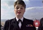 Standbild Theodore Roosevelt Flugzeugträger Norfolk Virginia USA, 1996, aus Sekunde 36 historischem Filmmaterial Videoclip 65675034584